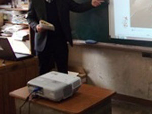 学校 プロジェクター